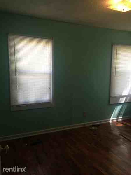 1801 Maine St - Photo 3 of 4