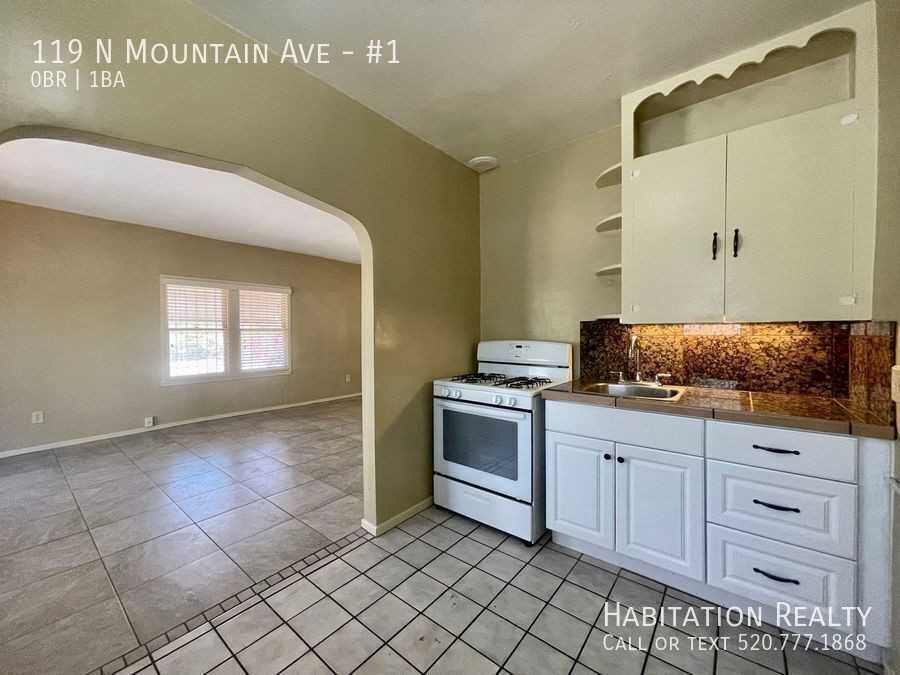 119 N Mountain Ave #1 - Photo 3 of 10