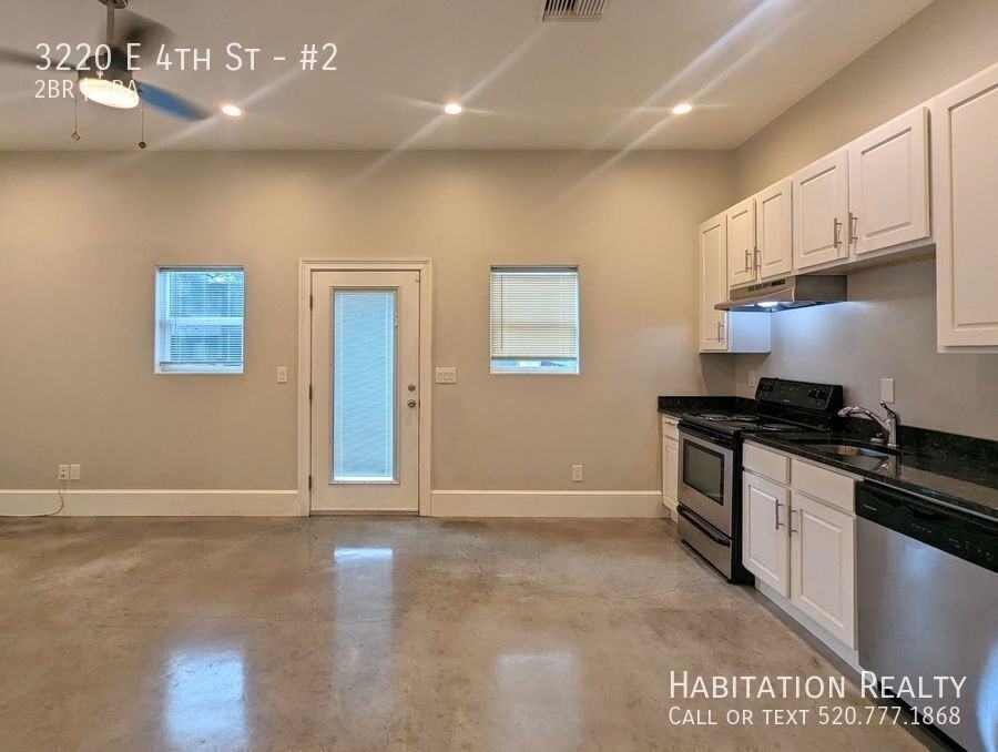 3220 E 4th St #2 - Photo 3 of 19