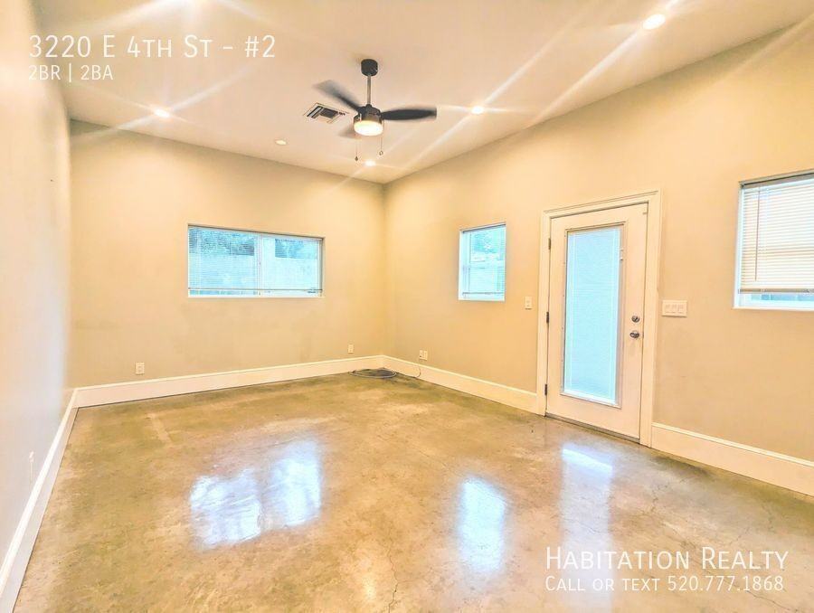 3220 E 4th St #2 - Photo 4 of 19