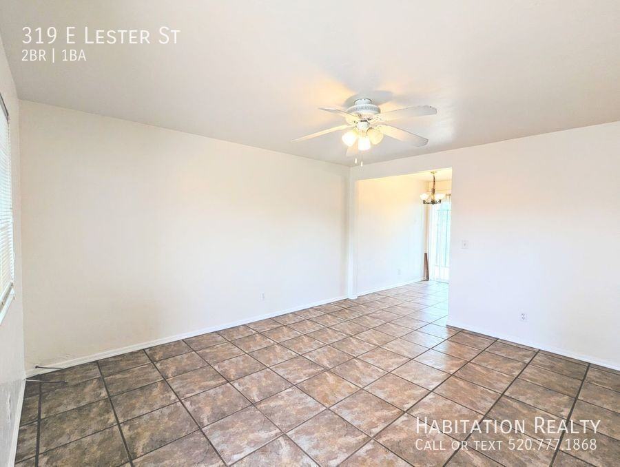 319 E Lester St - Photo 4 of 15