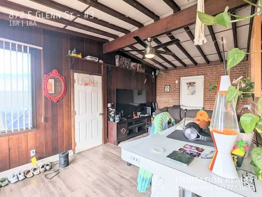 872 E Glenn St #3 - Photo 5 of 16