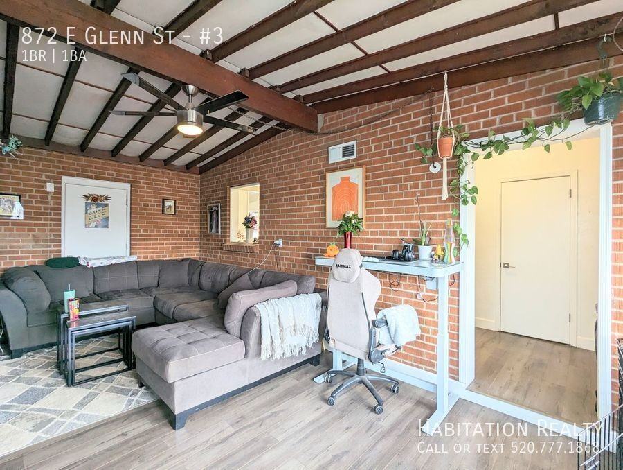 872 E Glenn St #3 - Photo 6 of 16