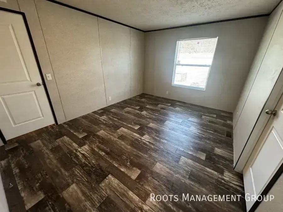 92 Connie Ct #92C - Photo 5 of 8