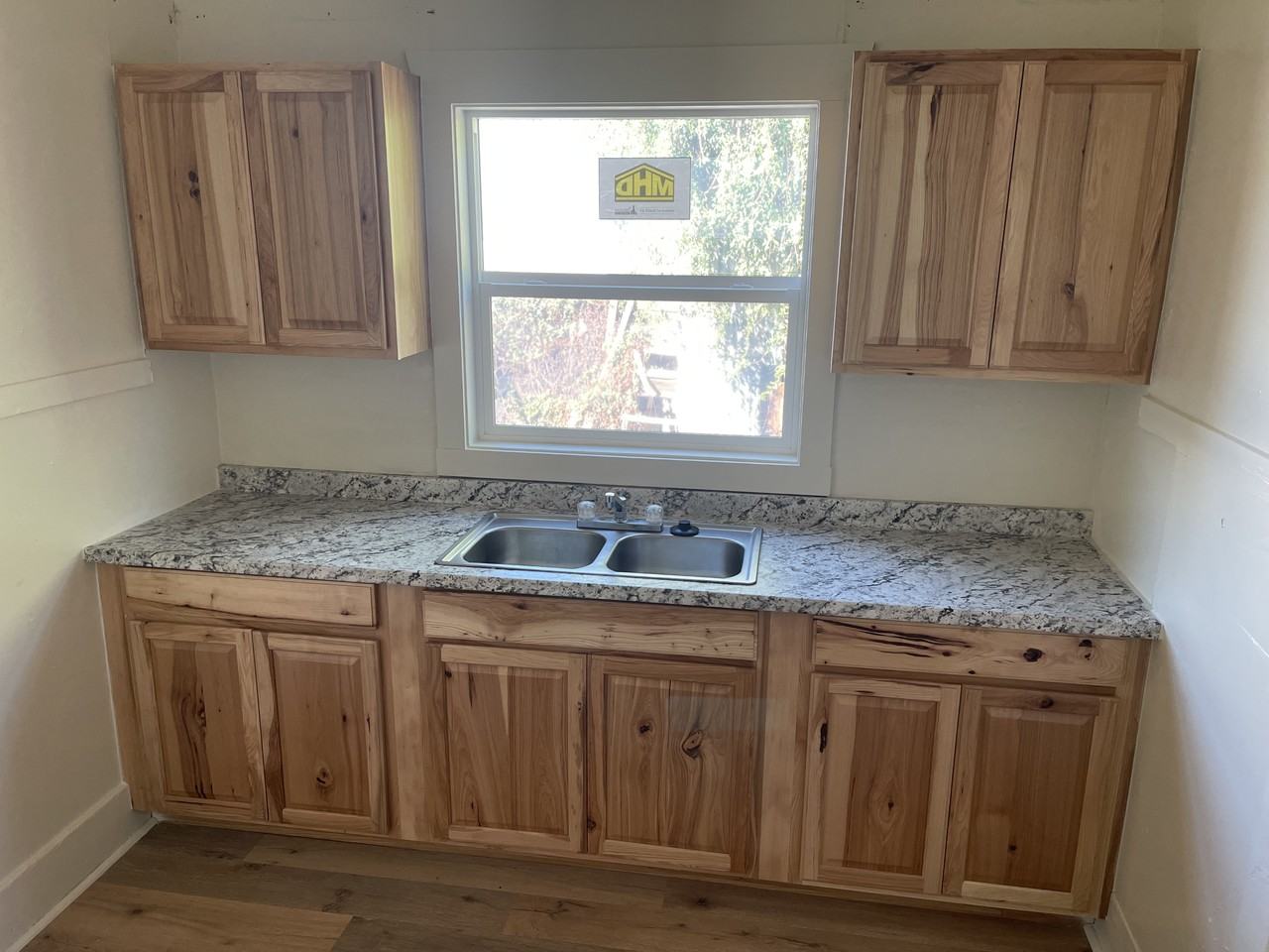 407 La Mesa Way - Photo 3 of 20