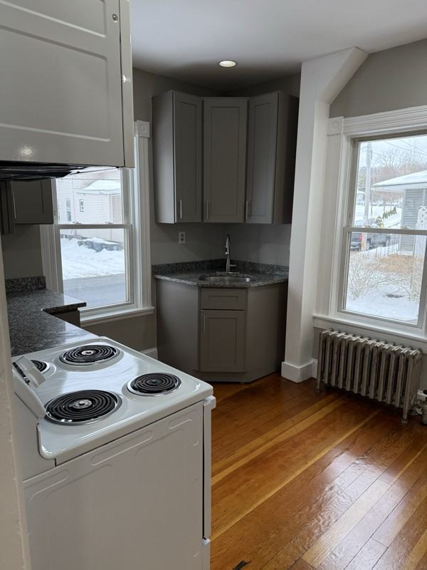 176 Everett St #1 - Photo 7 of 11