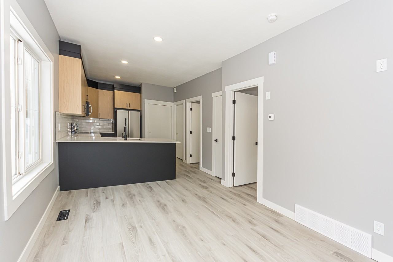 11547 St Albert Trail Nw - Photo 4 of 50