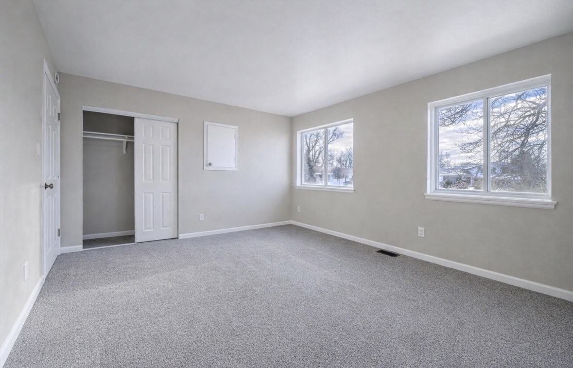 4318 Wendy Ct - Photo 4 of 8