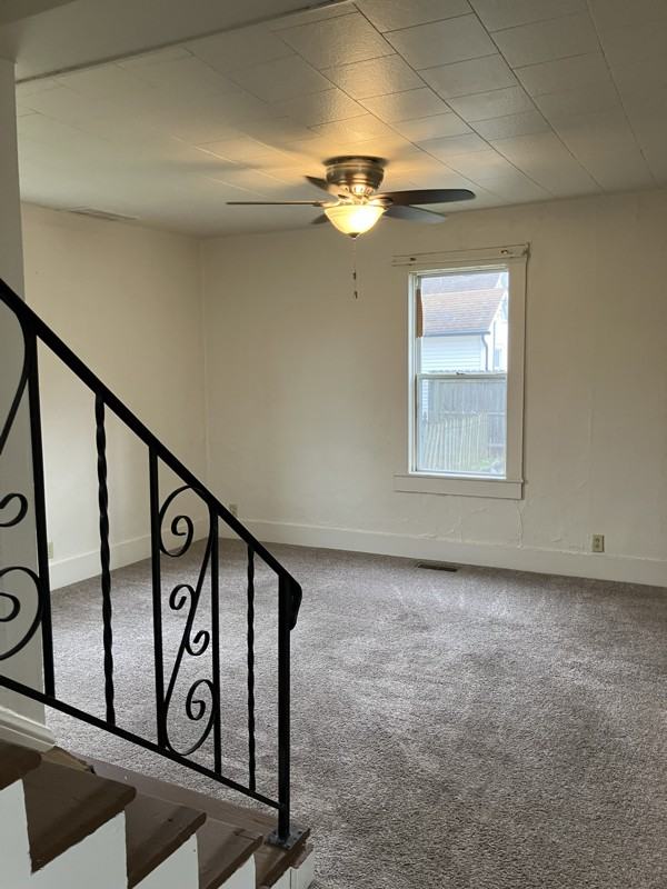 103 Elm St - Photo 4 of 11