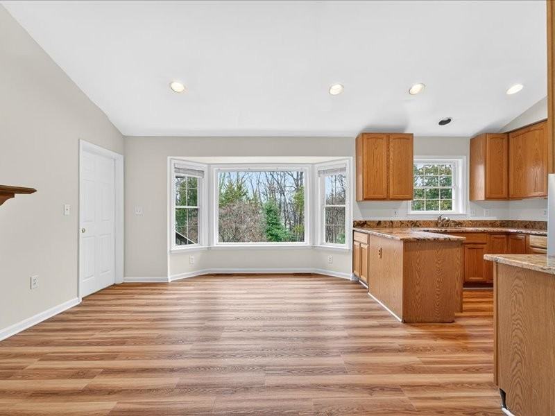 11824 Hoover Ln - Photo 6 of 20