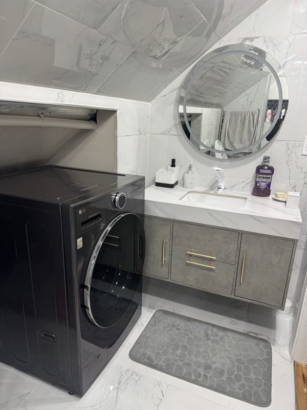 247 Union St - Photo 5 of 11