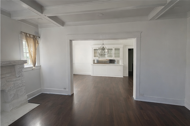 1424 W 45th St - Photo 5 of 20