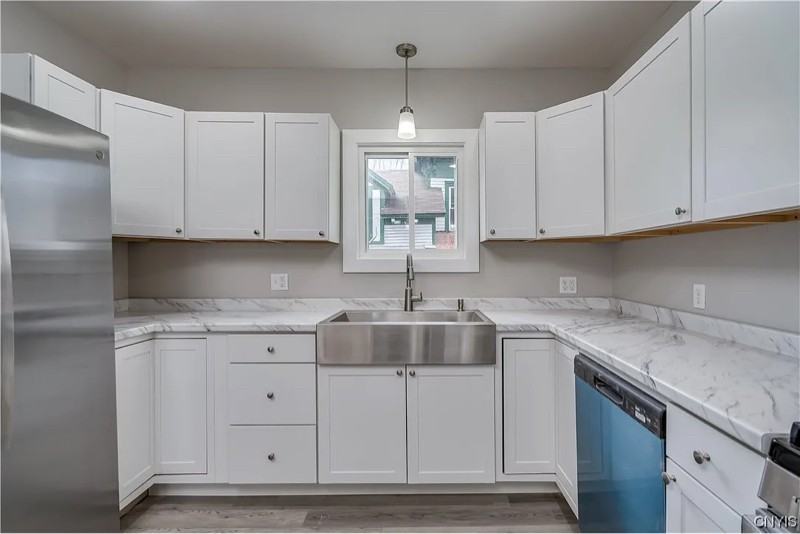 135 N Washington St - Photo 7 of 20