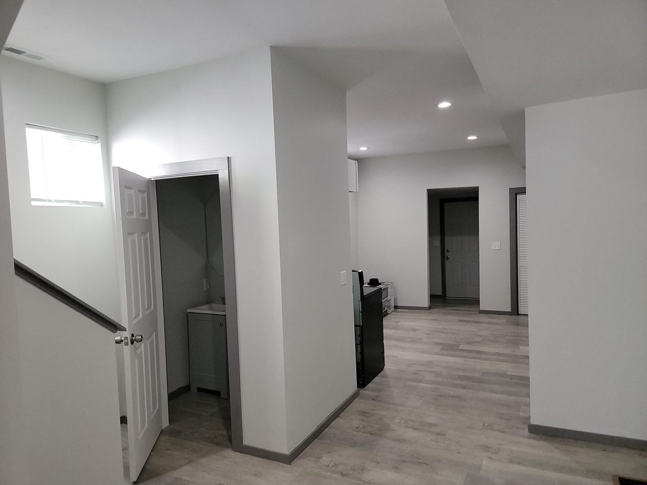 1111 N Dearborn St - Photo 3 of 5