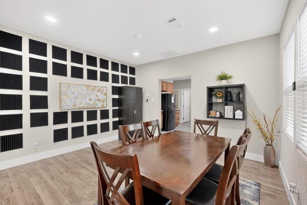 6279 Drew Dr - Photo 2 of 12