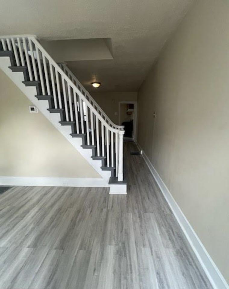 11 Cedar St - Photo 3 of 11