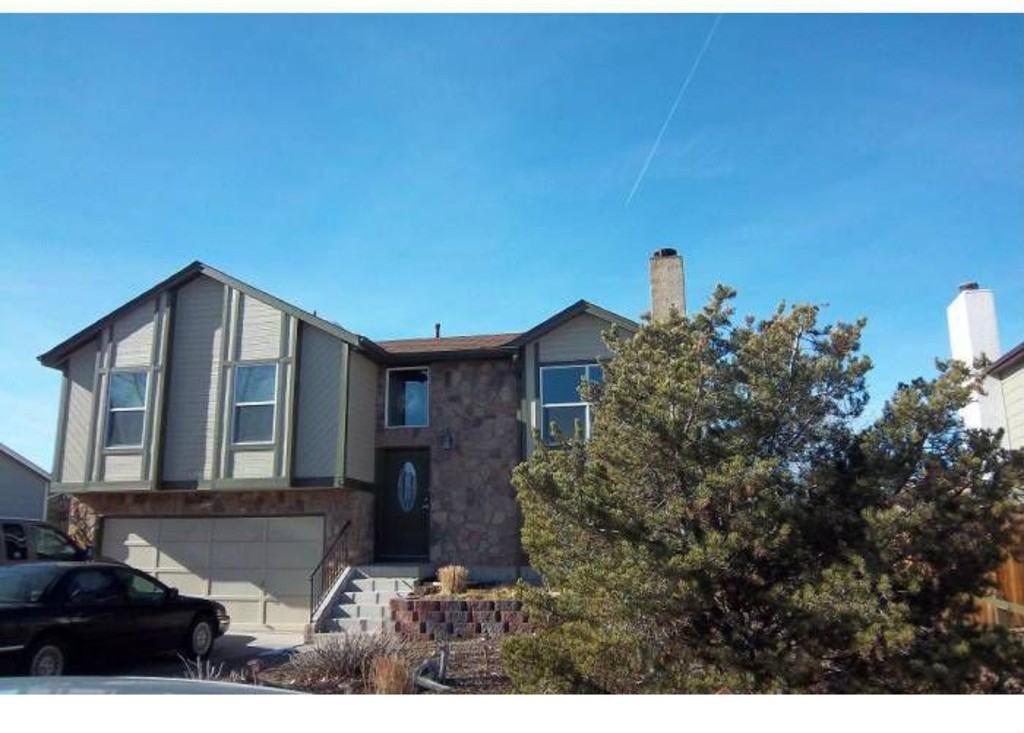 6850 Sagewood Ct - Photo 2 of 9