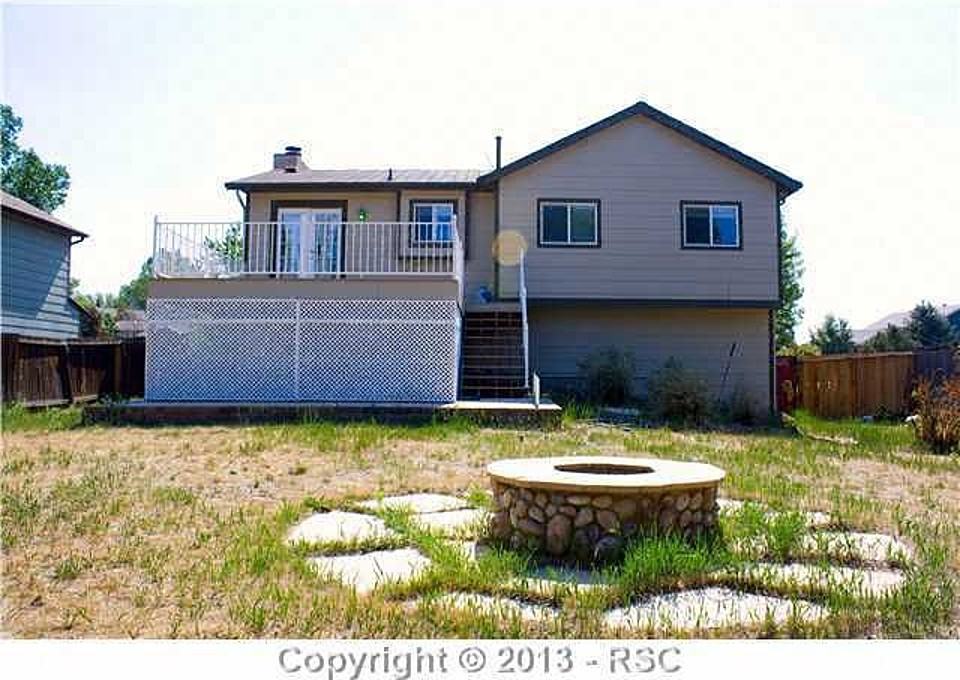 6850 Sagewood Ct - Photo 3 of 9