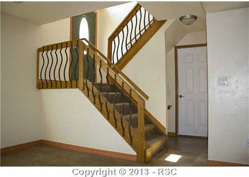 6850 Sagewood Ct - Photo 7 of 9