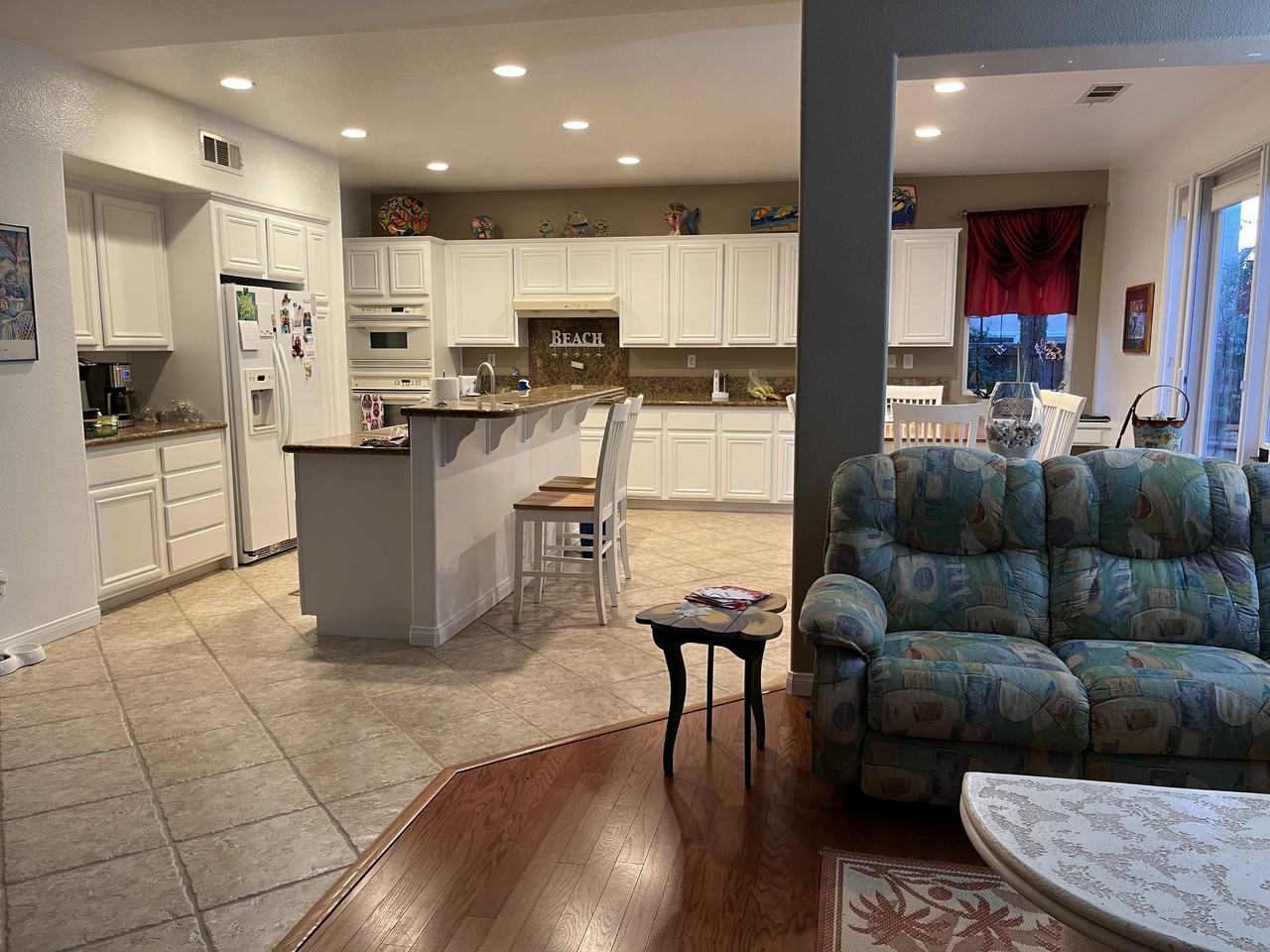 2160 Coast Ave - Photo 5 of 17