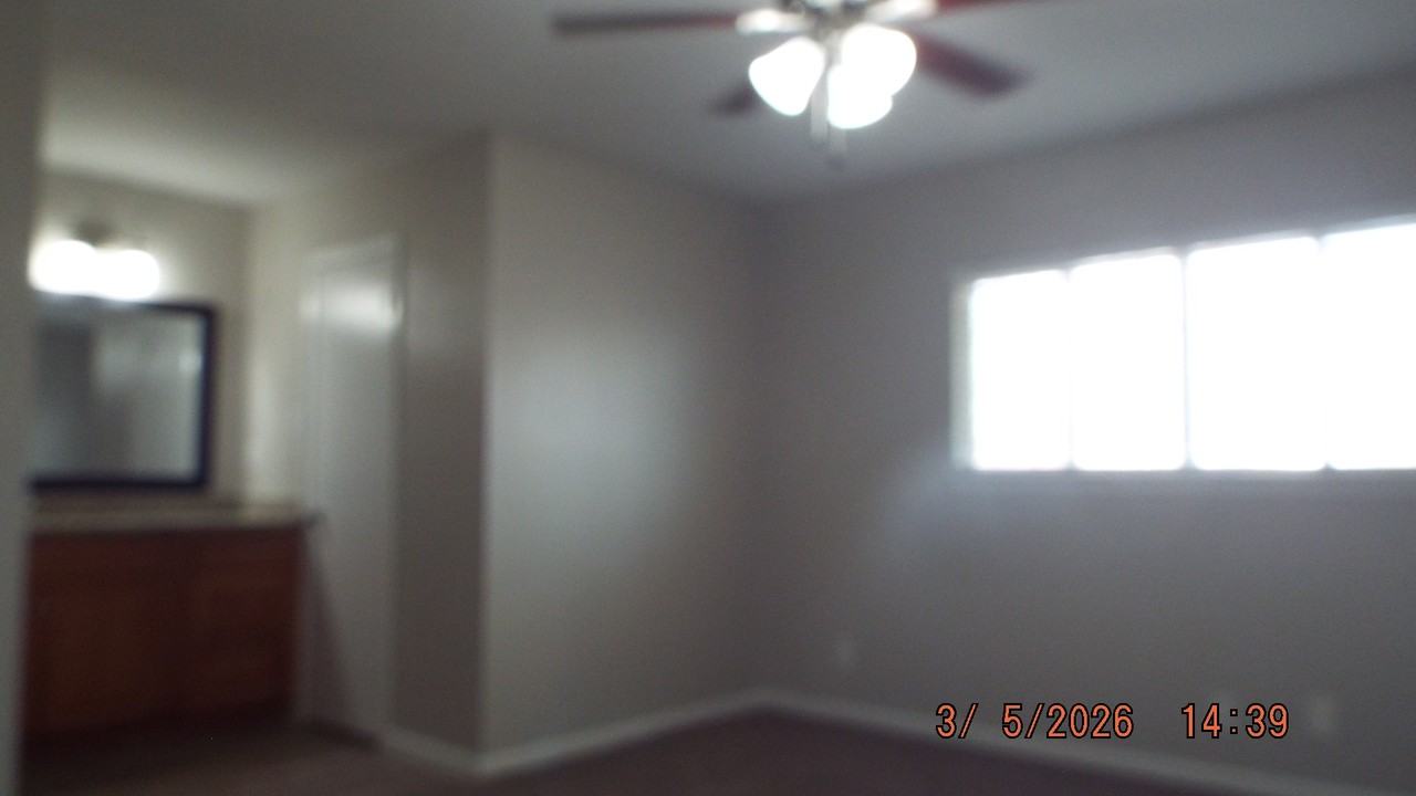 12210 Brownstone St - Photo 5 of 15