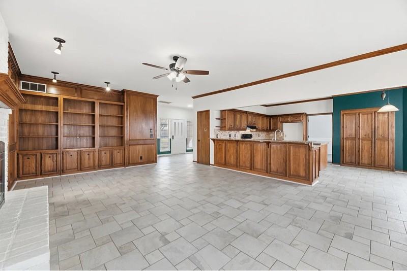 9912 S 107th East Ave - Photo 5 of 15