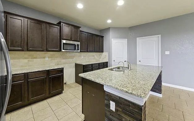 3310 Battlecry - Photo 3 of 13