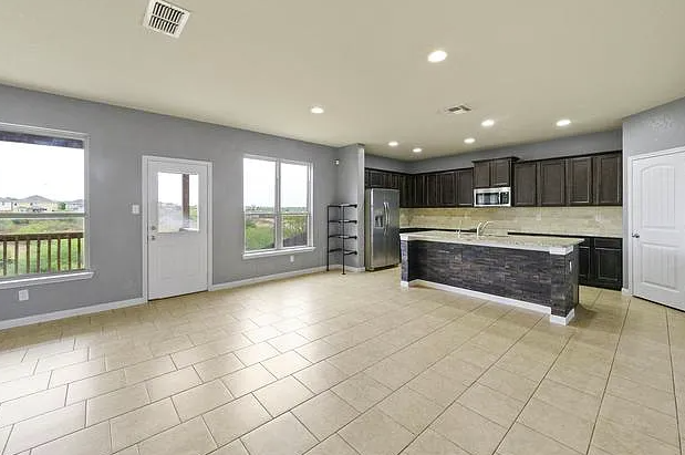 3310 Battlecry - Photo 4 of 13