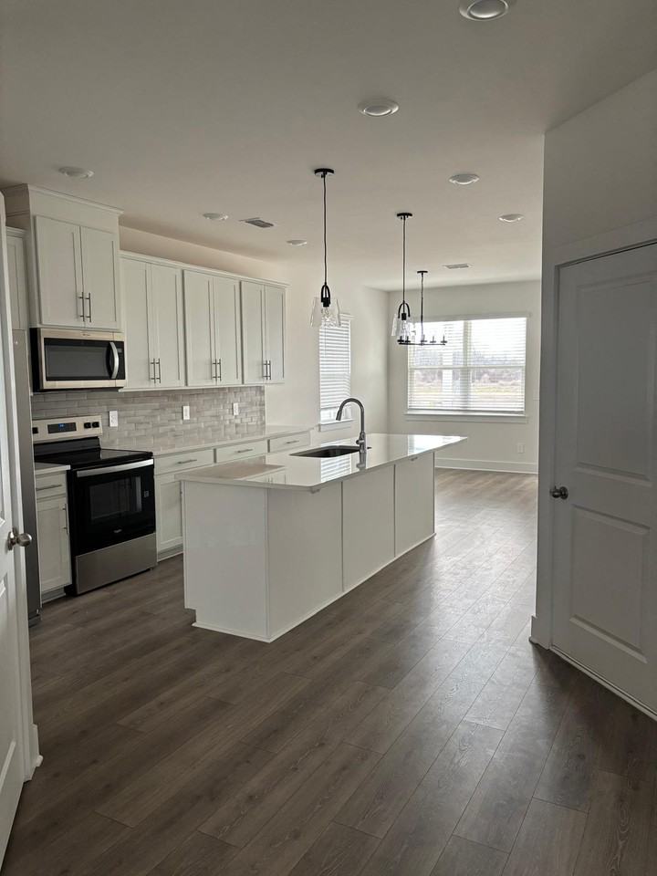 4299 Ashland City Hwy - Photo 4 of 16