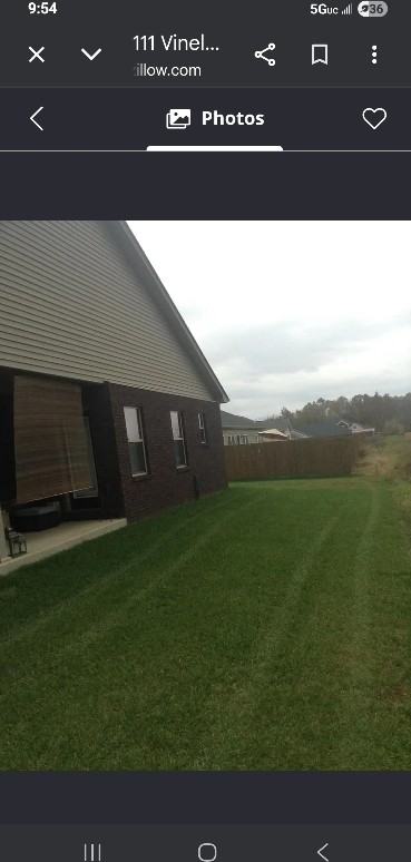 111 Vineland Parkway Dr - Photo 2 of 3