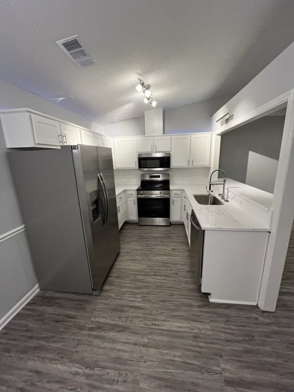 7801 Cross Tie Dr #4 - Photo 5 of 13