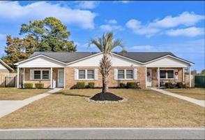 featured image of 1004 Belle Dr #B