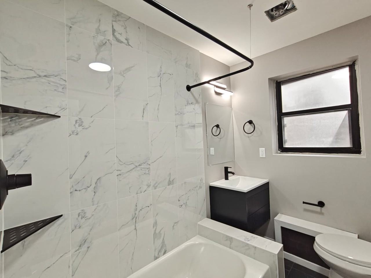 125 Forest Ave #3B - Photo 6 of 8