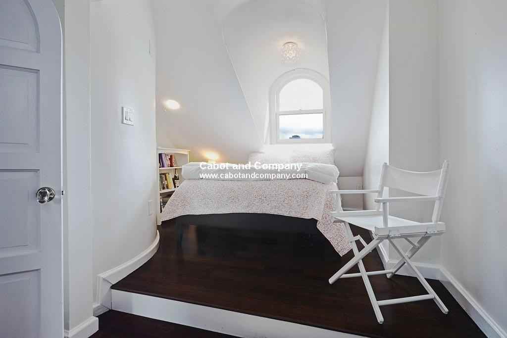 124 Beacon St #PH - Photo 7 of 18