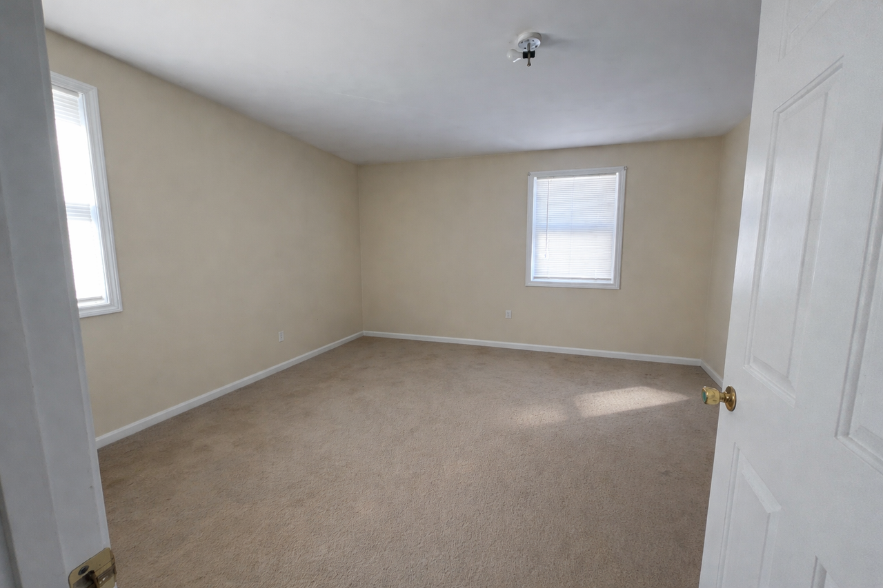 208 Maplewold Rd #NA - Photo 6 of 6