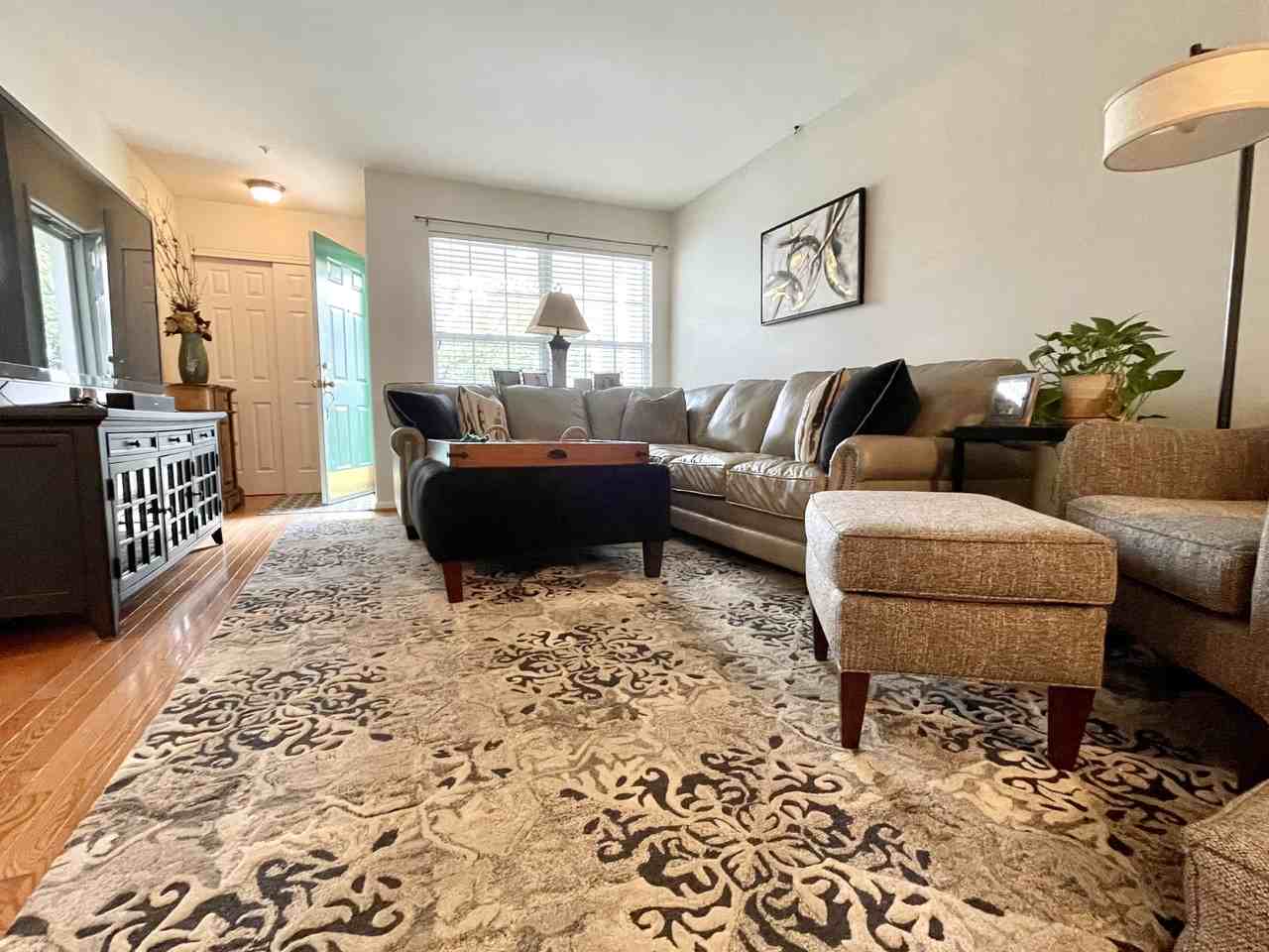 409 Greenwich Ct - Photo 2 of 41