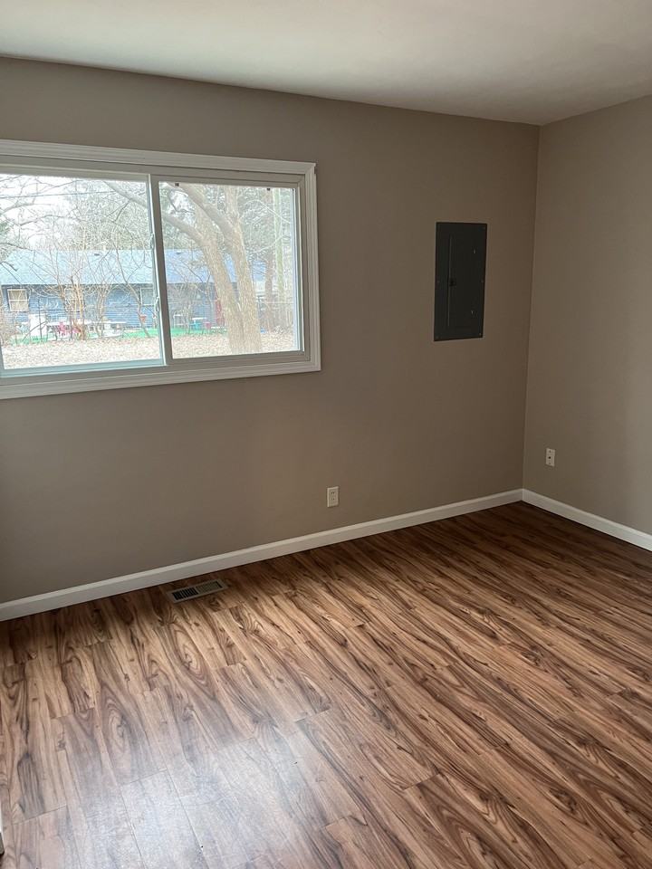 4 Squire Ct #NA - Photo 7 of 9