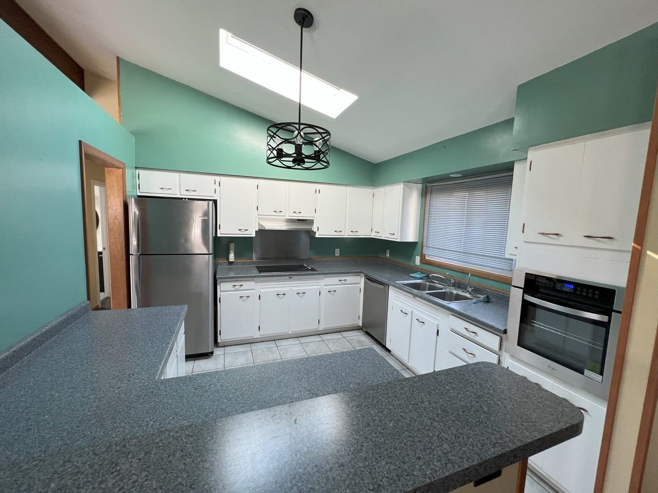 1004 E Sunnycrest Dr #NA - Photo 3 of 11