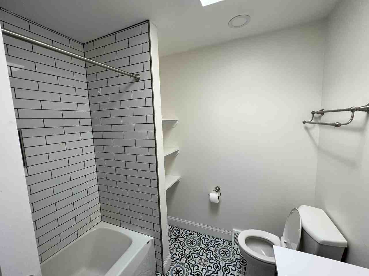 1004 E Sunnycrest Dr #NA - Photo 5 of 11