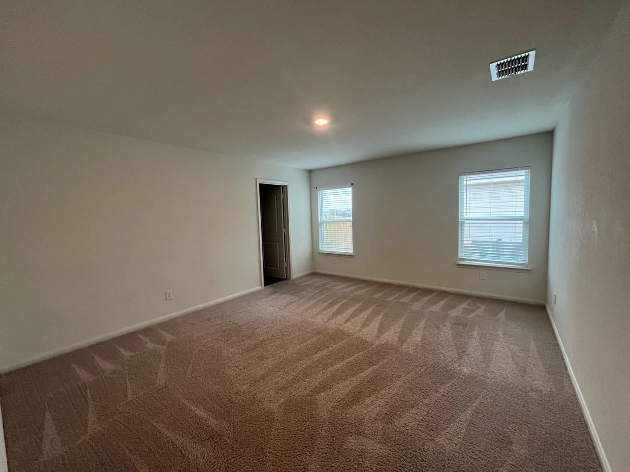 708 Shoal Crk #1 - Photo 7 of 31