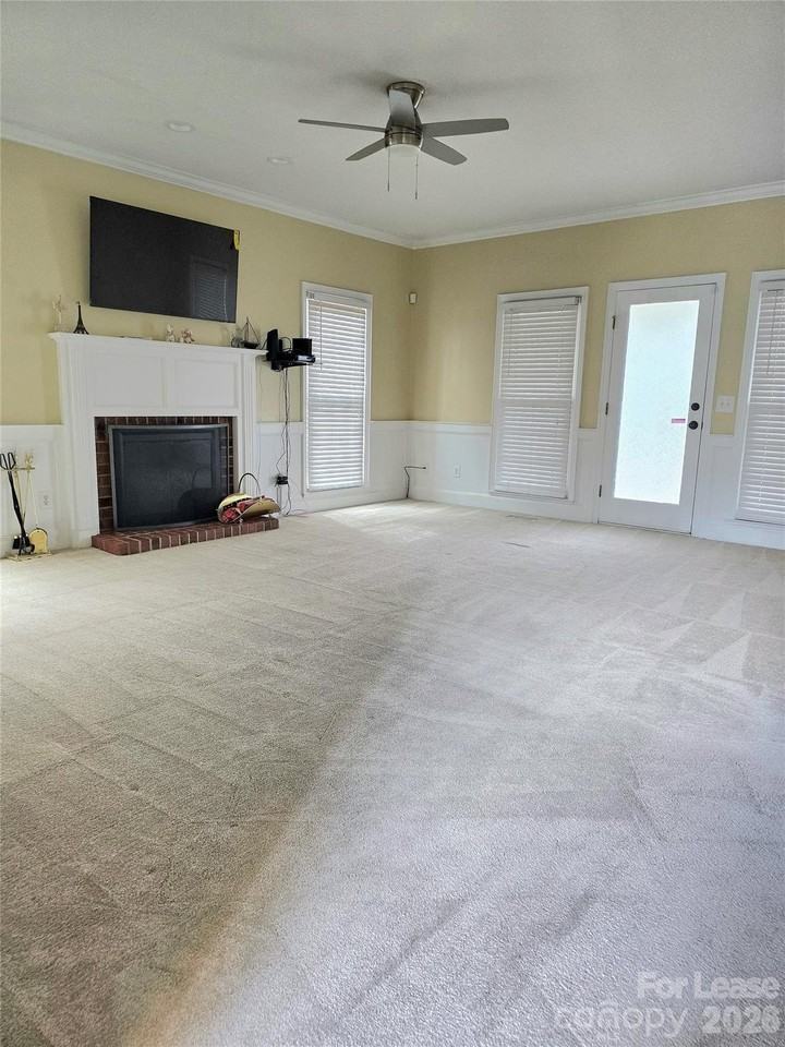 142 Cottontail Ln Se - Photo 5 of 20