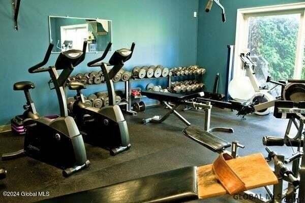 158 Kaydeross Park Rd - Photo 4 of 46