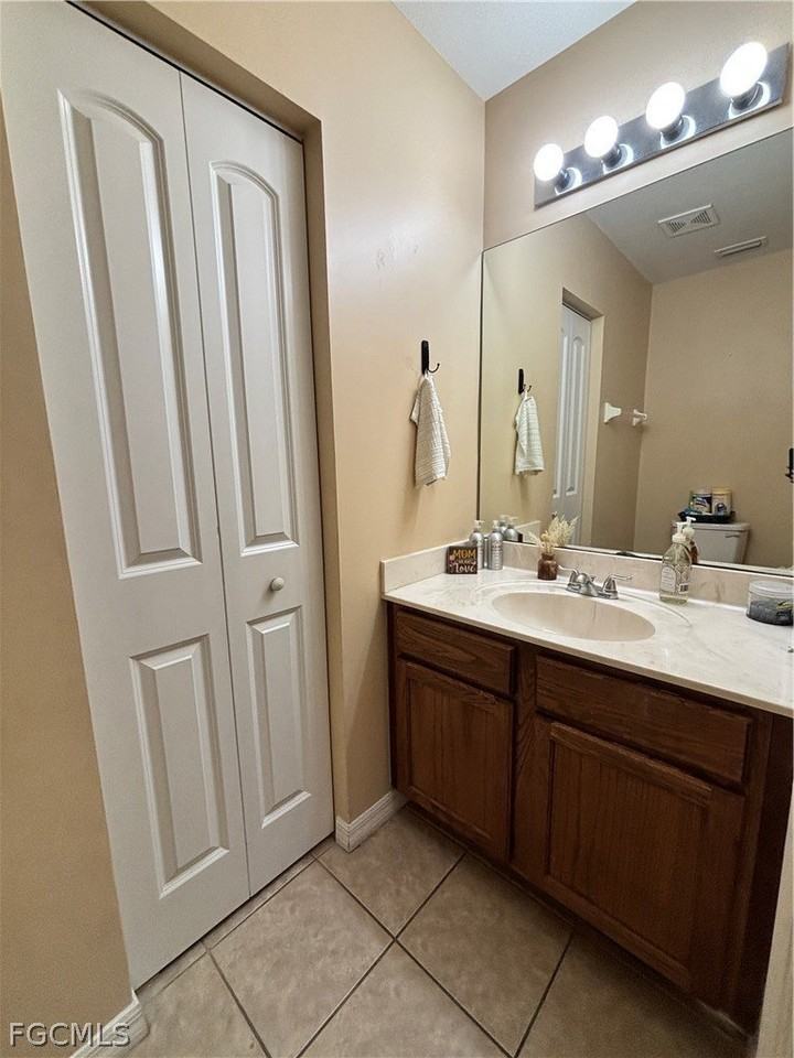 17533 Holly Oak Ave - Photo 5 of 26