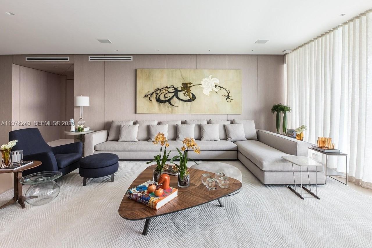 10201 Collins Ave #707 - Photo 4 of 45