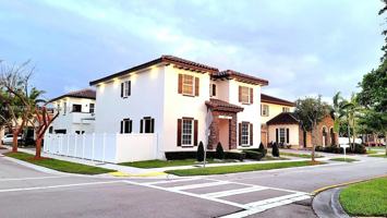 featured image of 17070 Sw 91st St