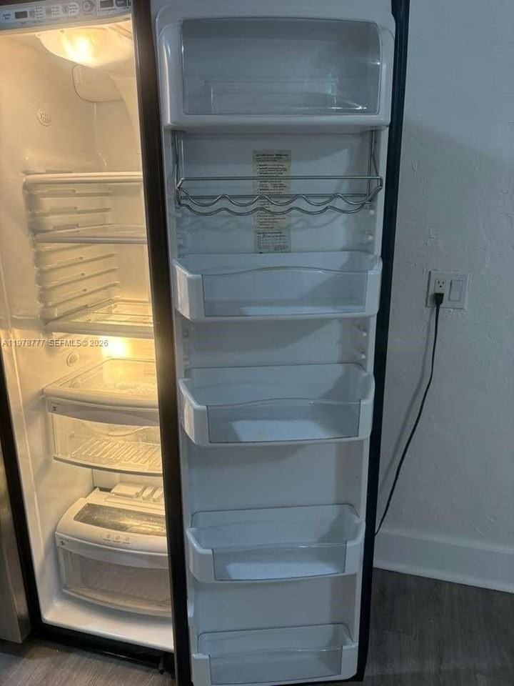 1715 Nw 8th Ct #1 - Photo 4 of 9