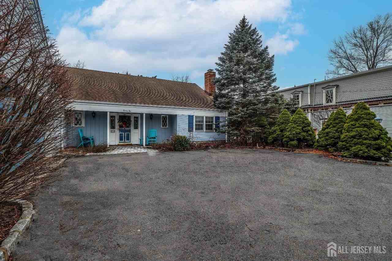 71 Woodbridge Ave - Photo 2 of 42