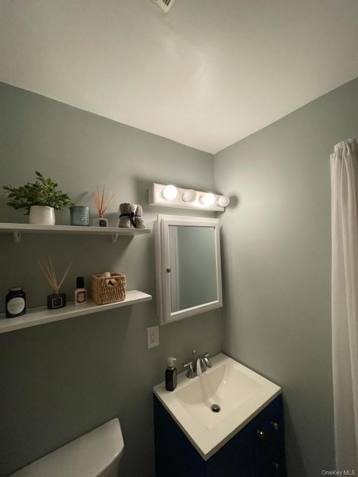 208 Fairview Cir - Photo 7 of 11