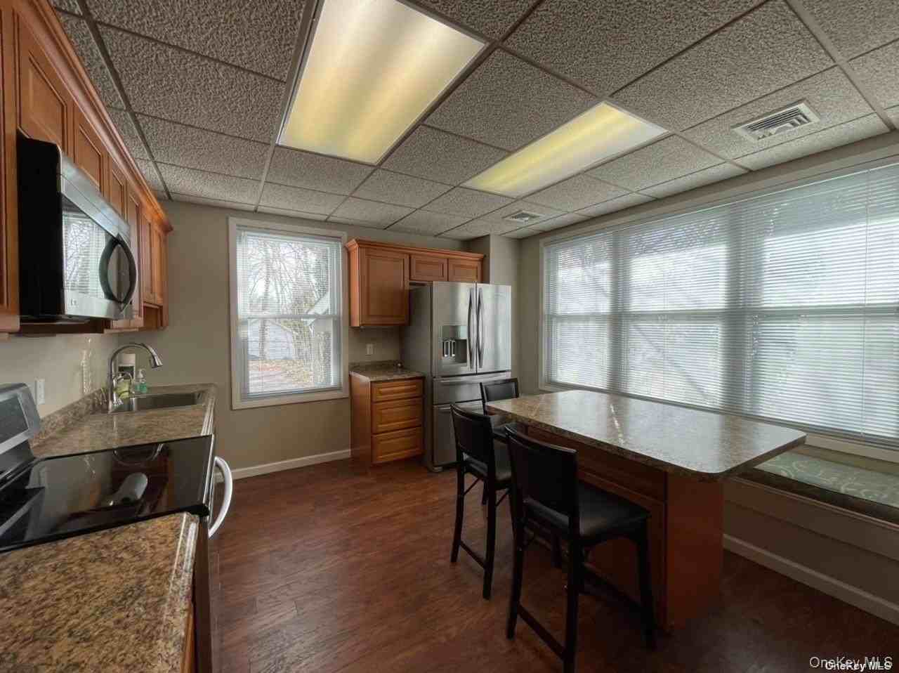 20 Dewey St Unit 1 - Photo 3 of 13