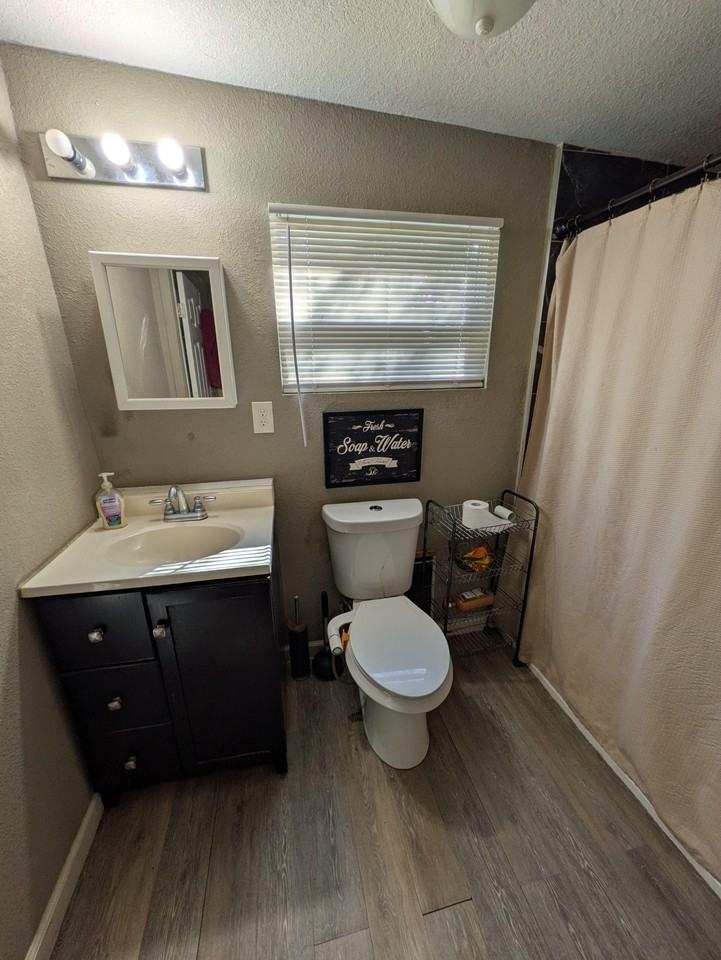 Florida Ave - Photo 4 of 5